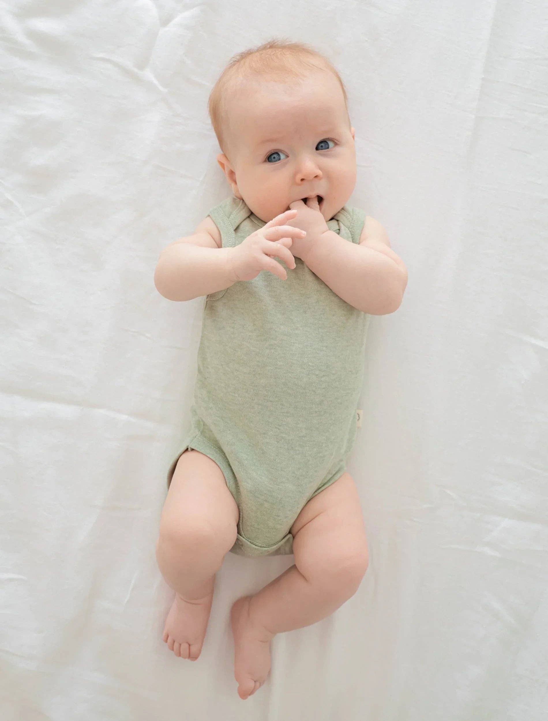 Lūmmi in Colour Babywear – wholesale Clothing set – Baby – Organic Cotton 6PC Essentials Set - Heather Sage Green4