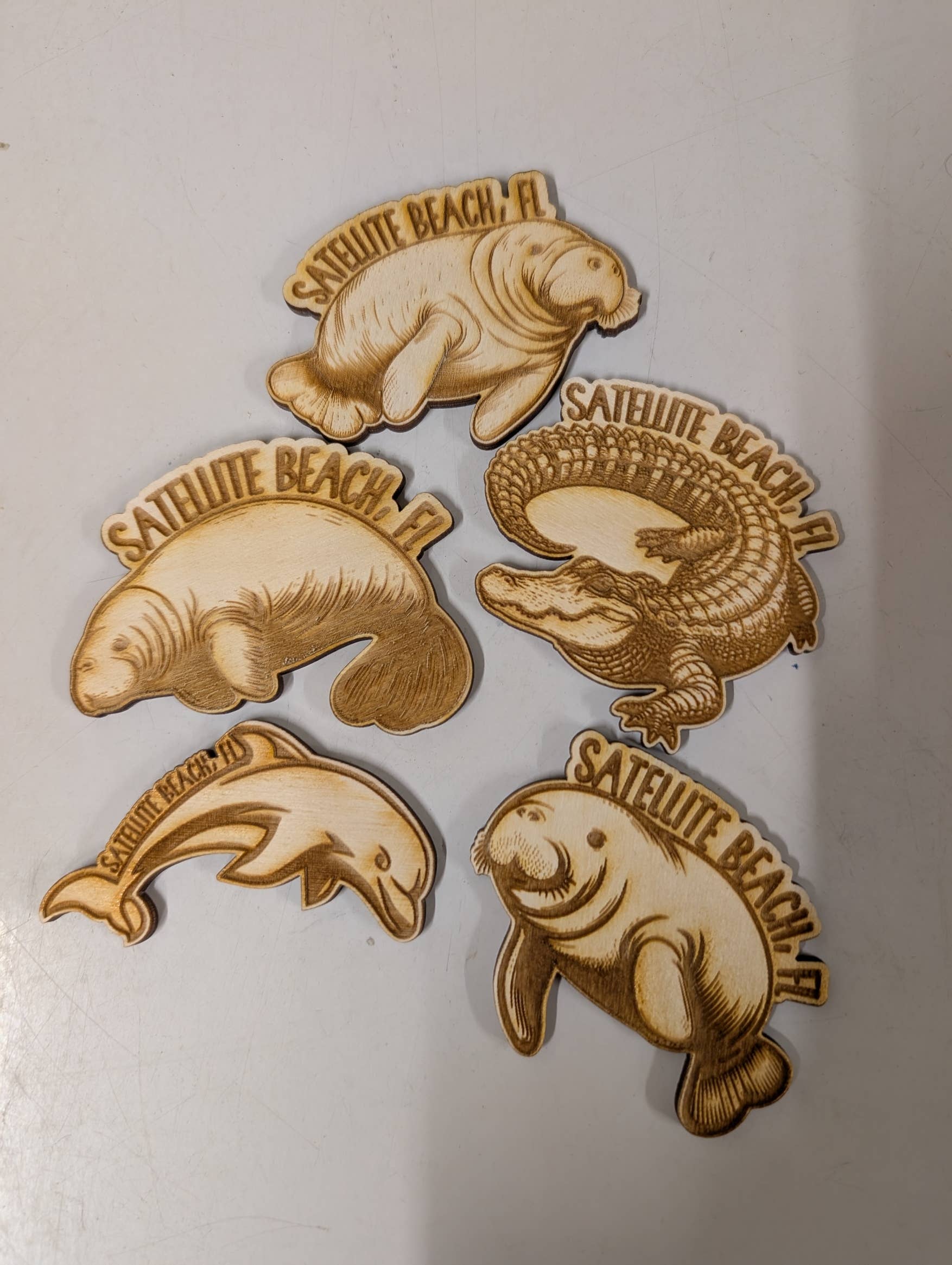 Orion Laser Creations - Vente Aimants - Aimant Animal en Bois Fait Main – Souvenir de Lieu Personnalisé1