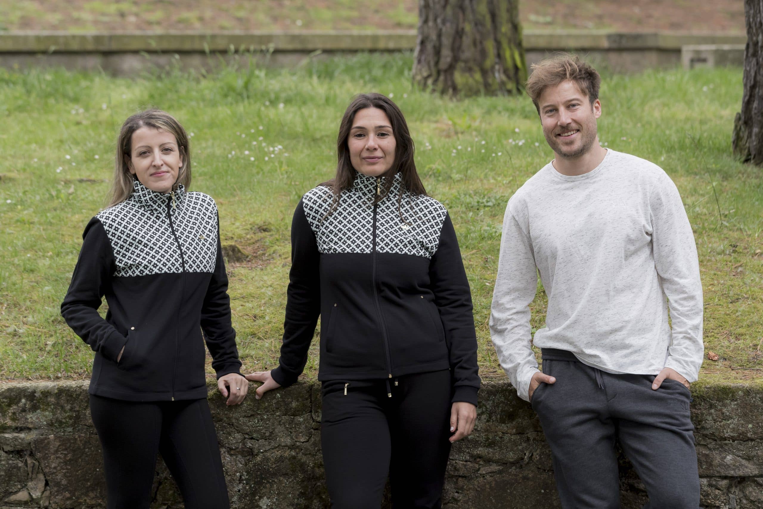 SPORT LUXURY - Wholesale Athletic Jacket - Women's - Jacket With Cut And Geometry3