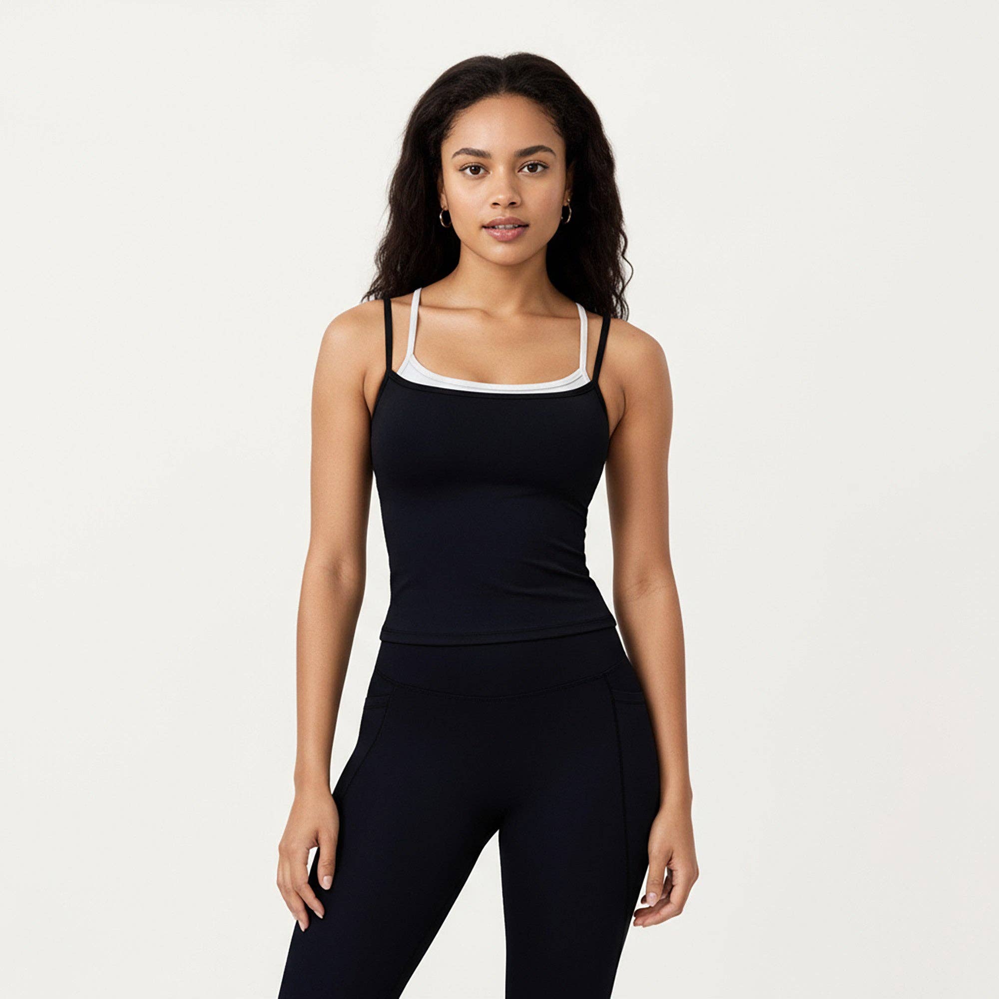 Active by Anna-Kaci – wholesale Sportöverdel – Dam – Dubbelremmad åtsittande aktivt linne med inbyggd hylla-bh1