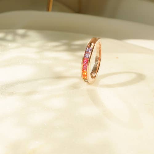 De regenboogring voor wholesale door Milk and Rose