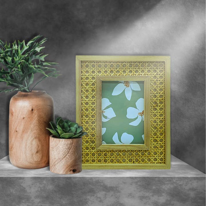 Takoro – wholesale Picture frame – Mango Wood Cane Frame - Rattan Woven Boho Decor - 4x68