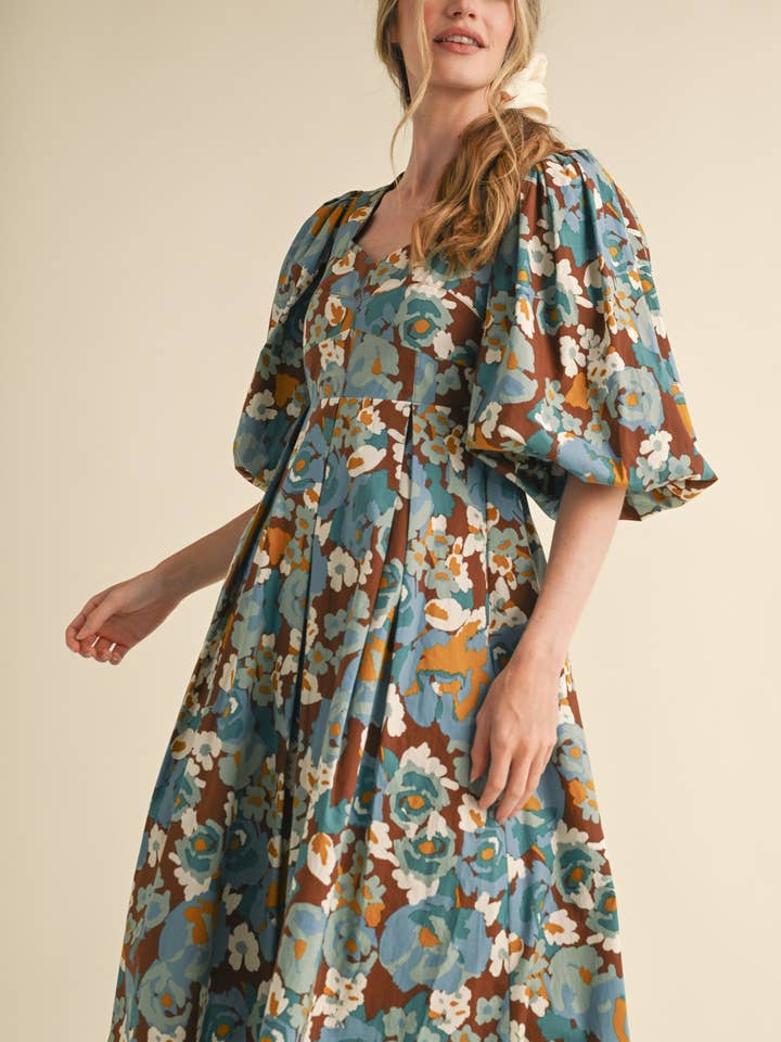 &MERCI - Wholesale Dress - Women's - BUBBLE SLEEVE SCALLOPED DRESS MDR335911