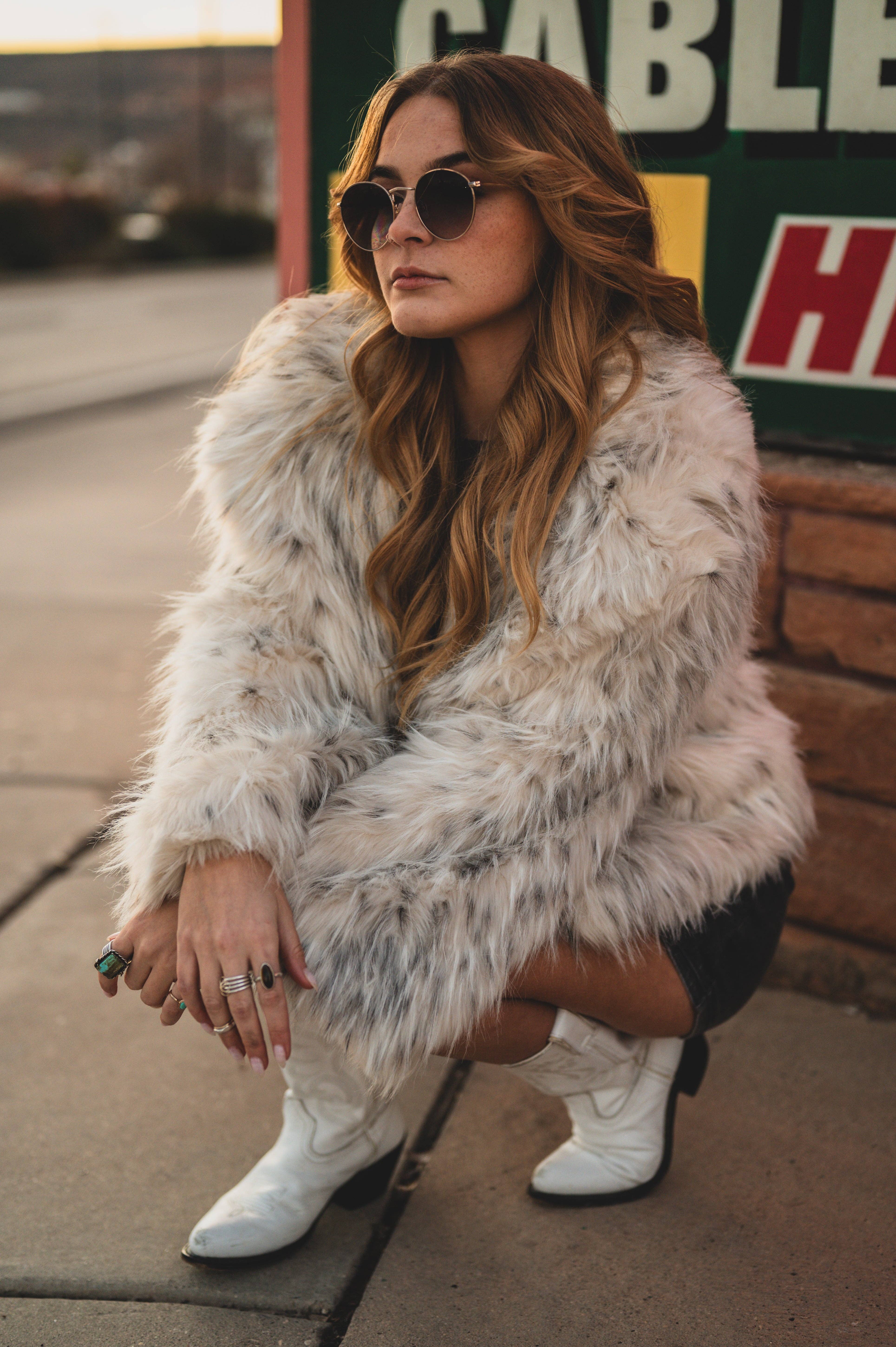 Dazed and Topazed - Wholesale Band/Stacked Ring - Rings Of Saturn3