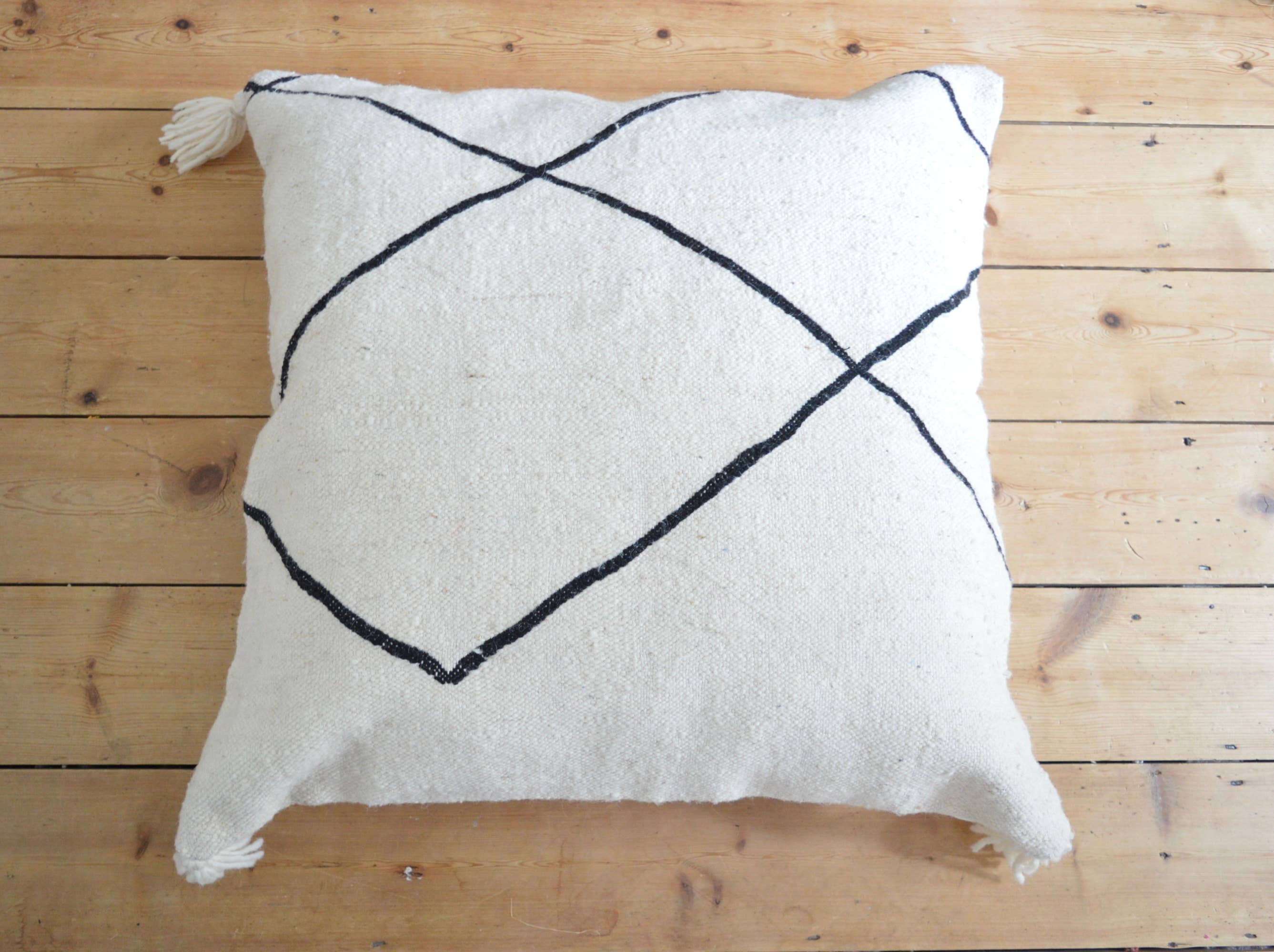 Soukie Morocco - Vente Coussin décoratif de sol - Coussin de sol marocain XXL Beni Ourain