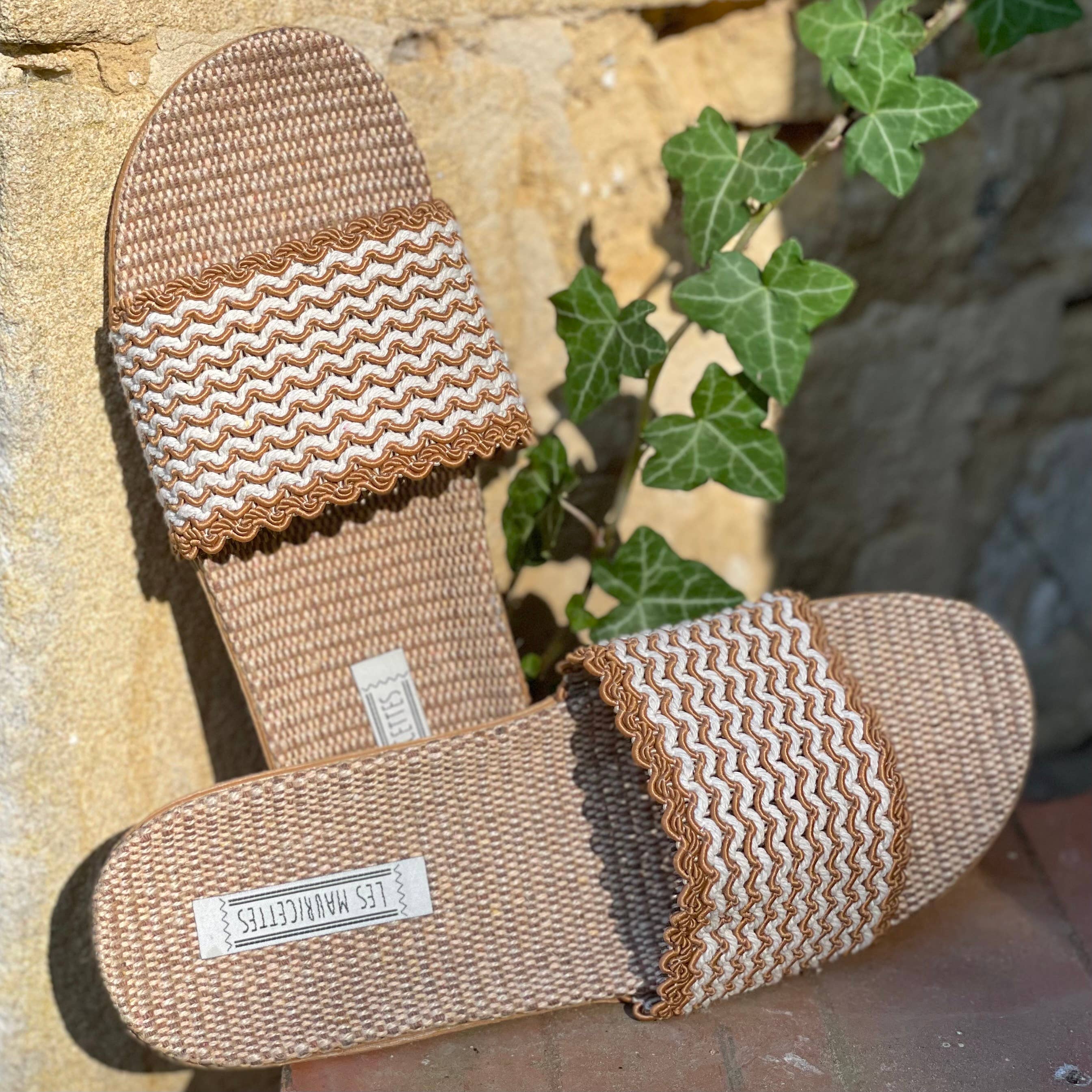 LES MAURICETTES - Vendita all'ingrosso Sandali - Donna - Ciabatte Mauricettes color senape di Annie8