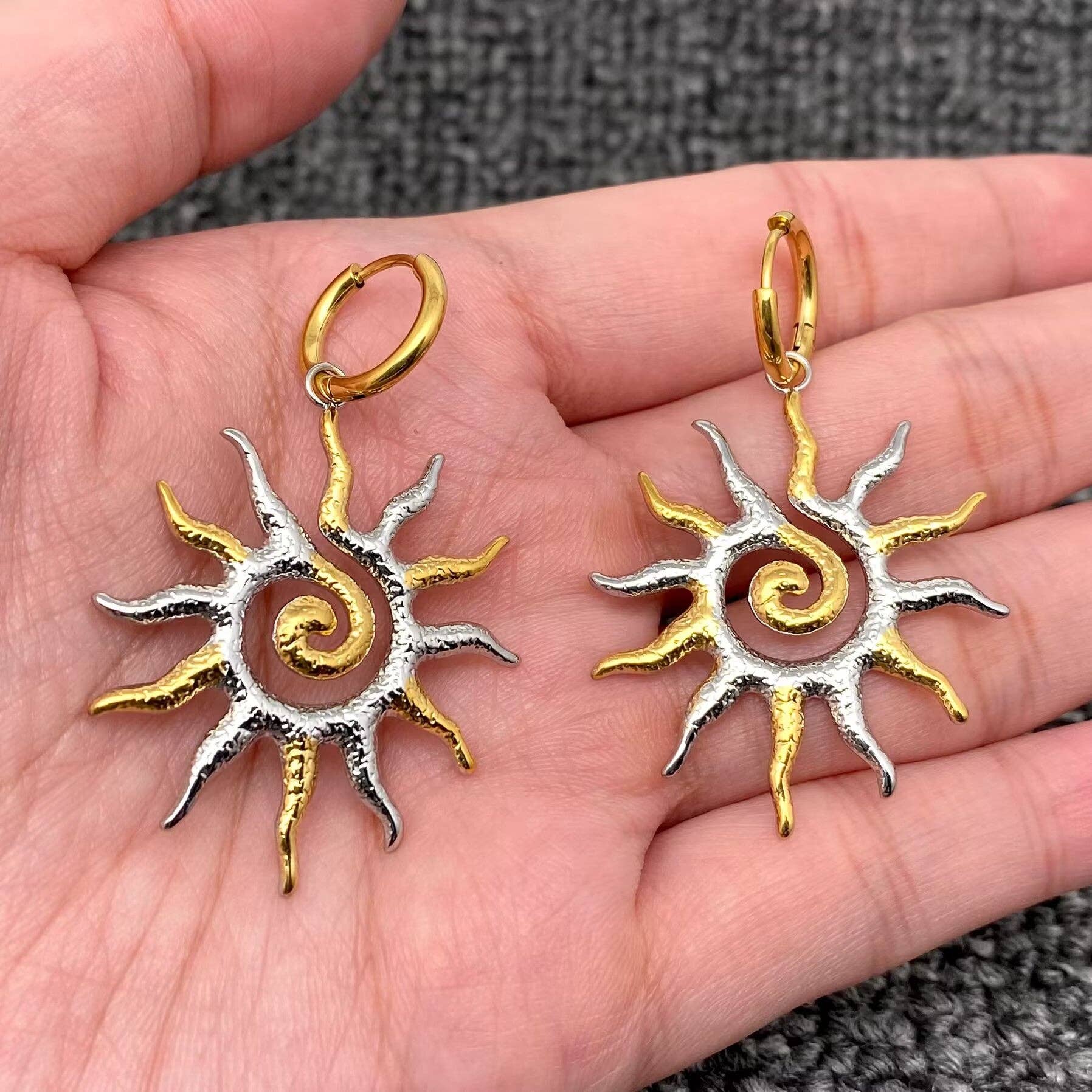 Mio Queena - Vente Petits anneaux - Boucles d'oreilles créoles en acier inoxydable doré 18L Vortex bicolore - FGS/MS0