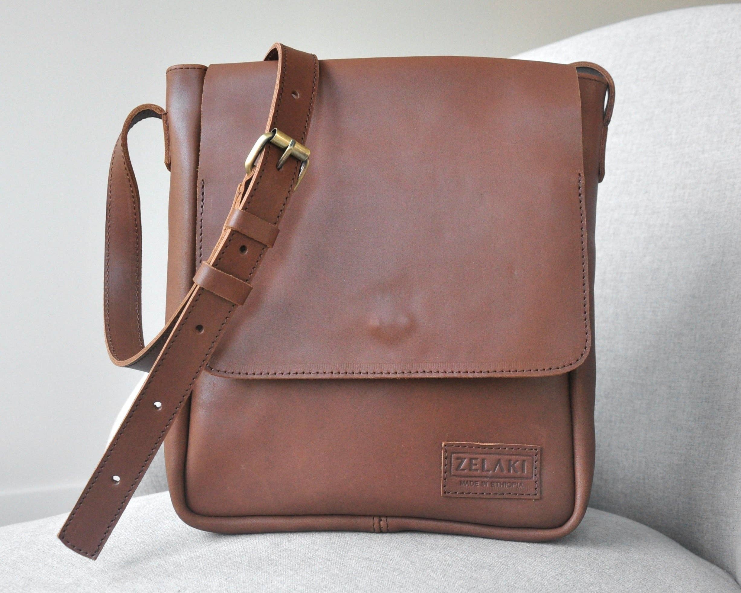 Zelaki Leather Company - Wholesale Crossbody Bag - Women's - Sira Crossbody Bag | Leather Messenger Purse | Unisex Bag11