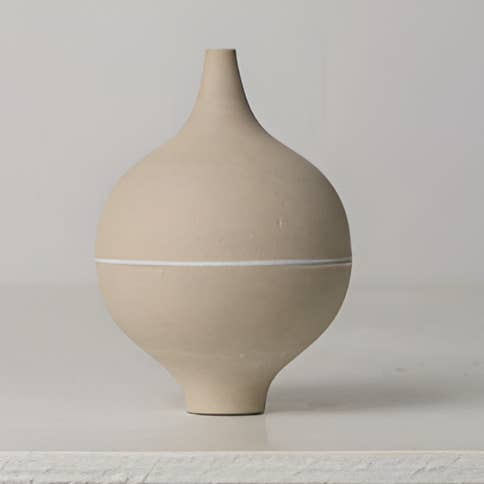 Jarrón de cerámica hecho a mano Mundane- III para venta al por mayor de Midnight Home