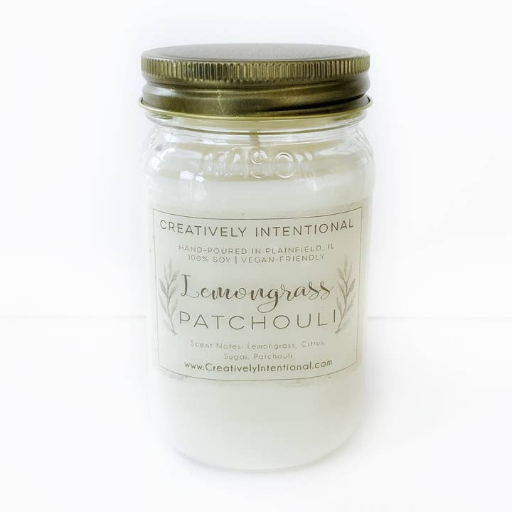 Bougie de soja citronnelle et patchouli pour la vente par Creatively Intentional Candle Co.
