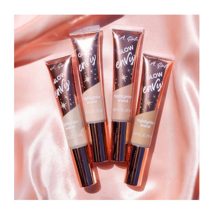 PINEAPPLE Beauty - Wholesale Makeup Highlighter - LA Girl GBL578 Vibin' Glow Highlighter Wand - 3 pcs