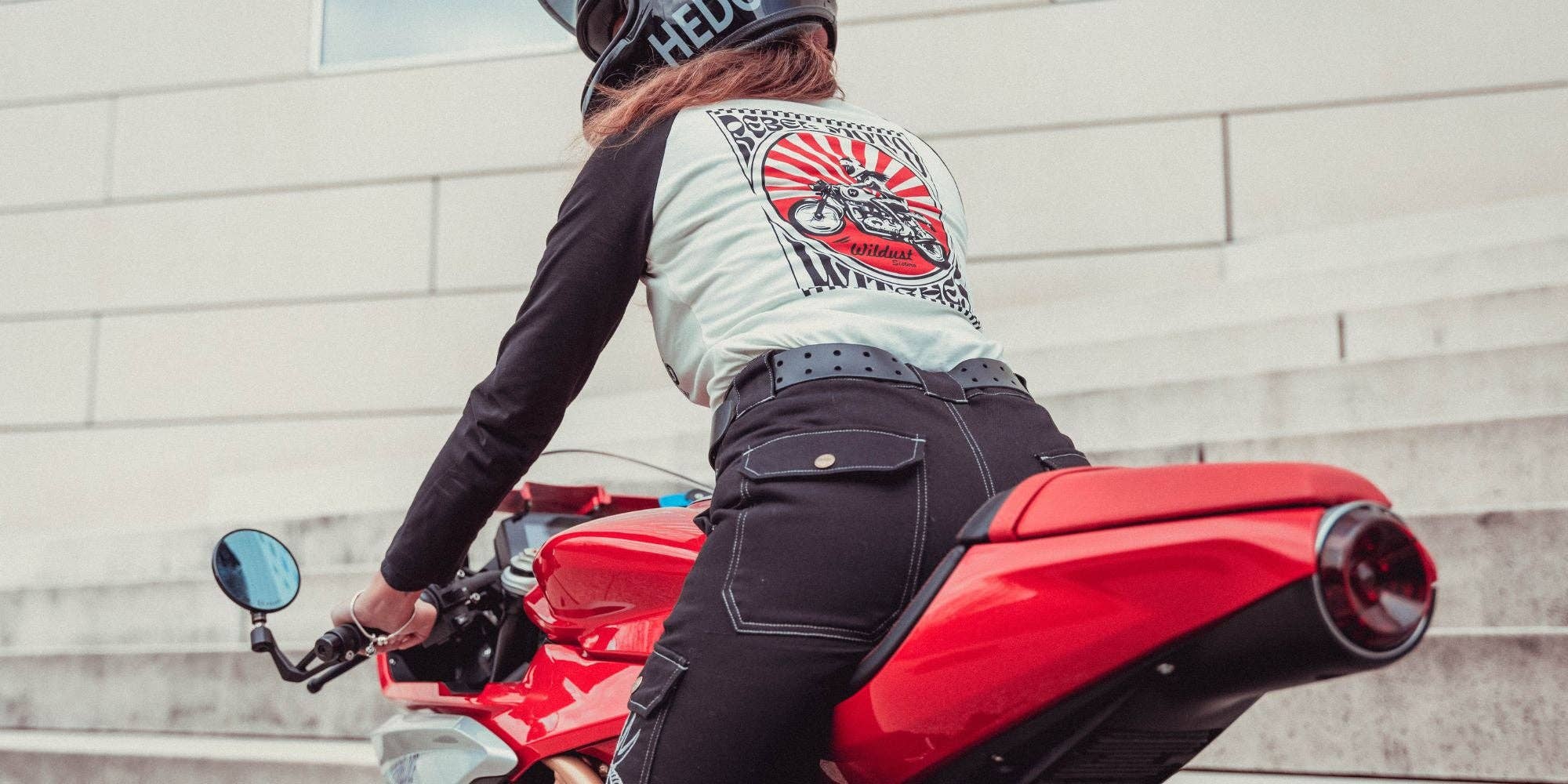 WILDUST - Wholesale Screen Printed T-Shirt - Women's - BASEBALL TEE - REBEL5