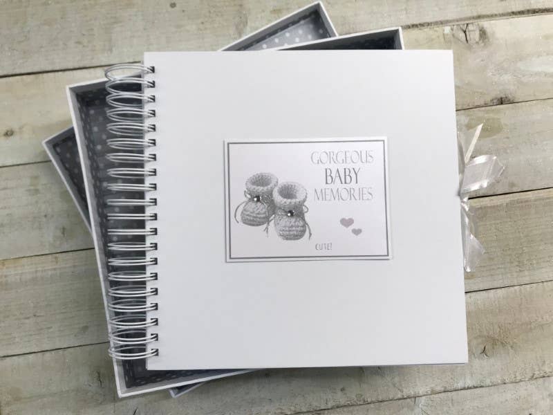 White Cotton Cards – wholesale Keepsake box – Child & baby – Baby Silver Booties Keepsake Set with Album, Box & Book2
