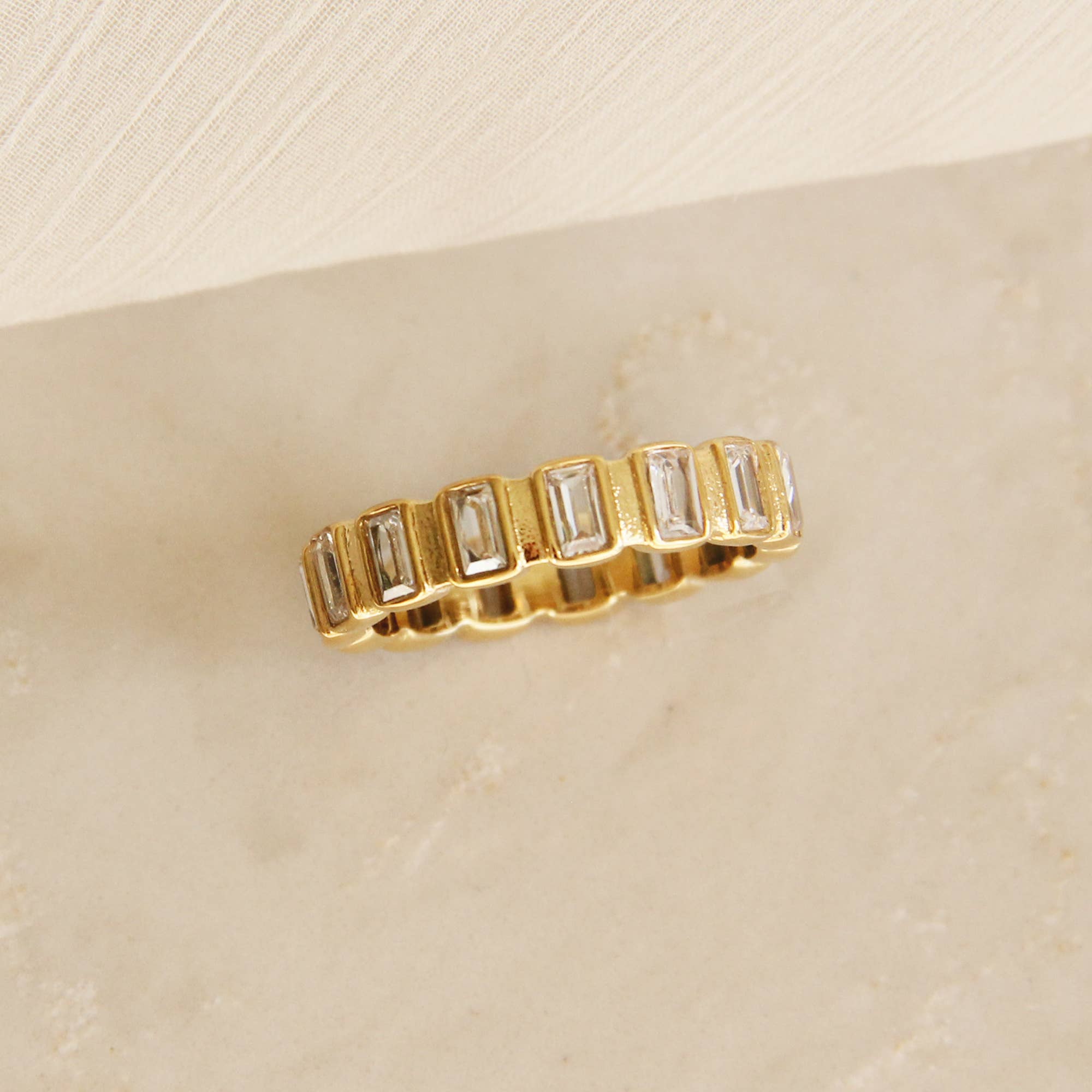 Oro Anello Baguette Eternity Band in vendita all'ingrosso su Faire