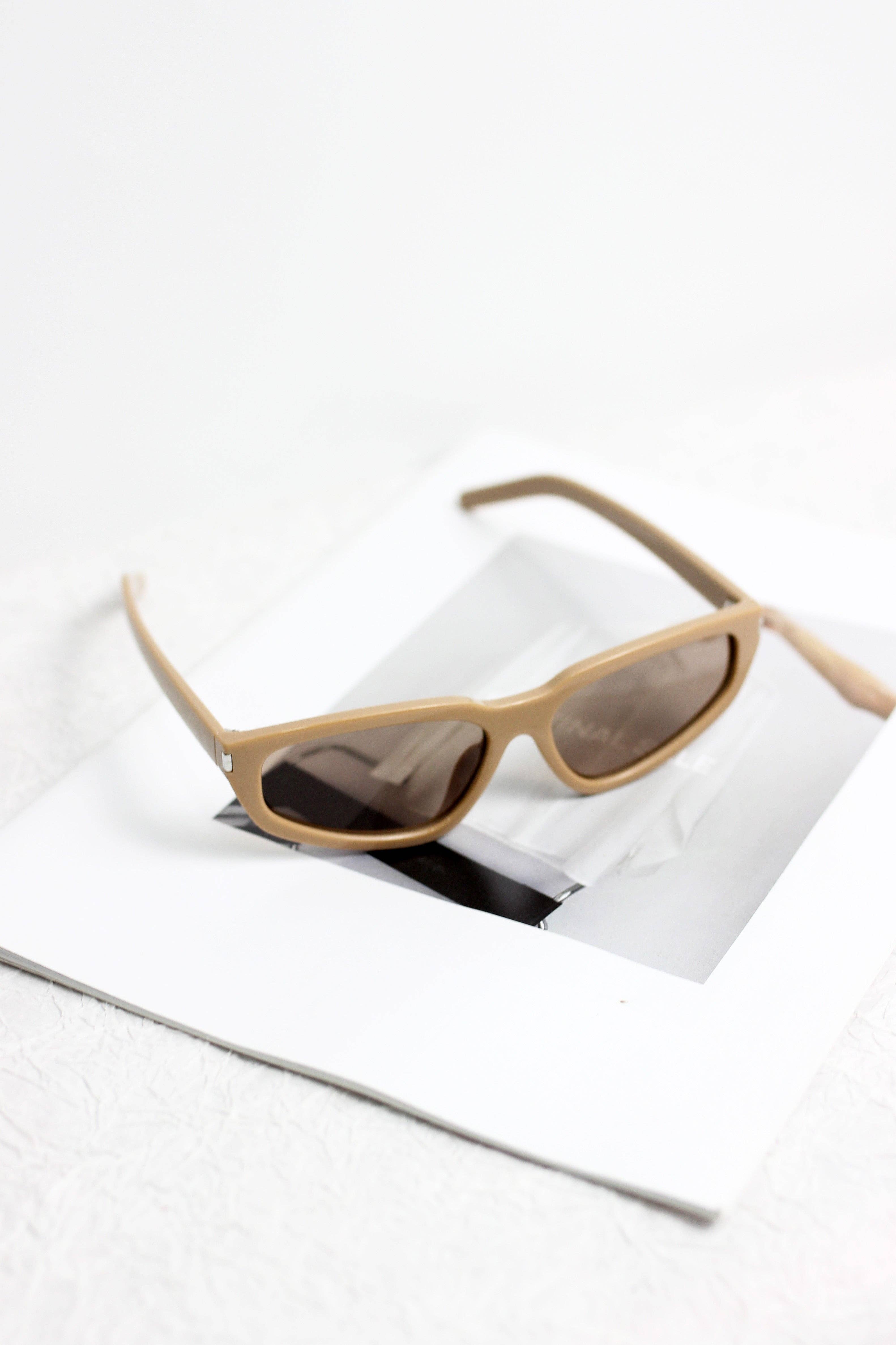 ESLEY - Venta al por mayor Gafas de sol - Mujer - A2408KN41191 - Gafas de sol retro con forma de ojo de gato4