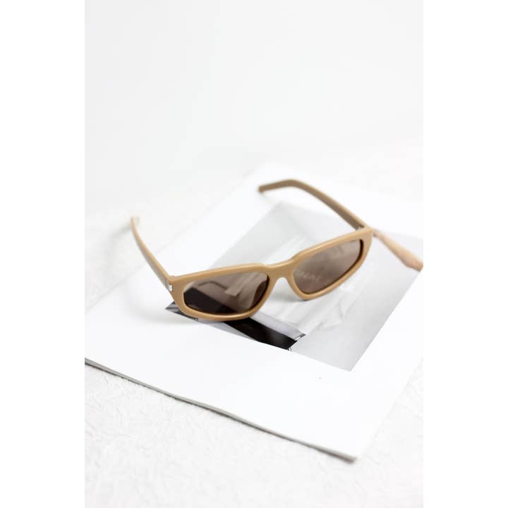 ESLEY - Venta al por mayor Gafas de sol - Mujer - A2408KN41191 - Gafas de sol retro con forma de ojo de gato4