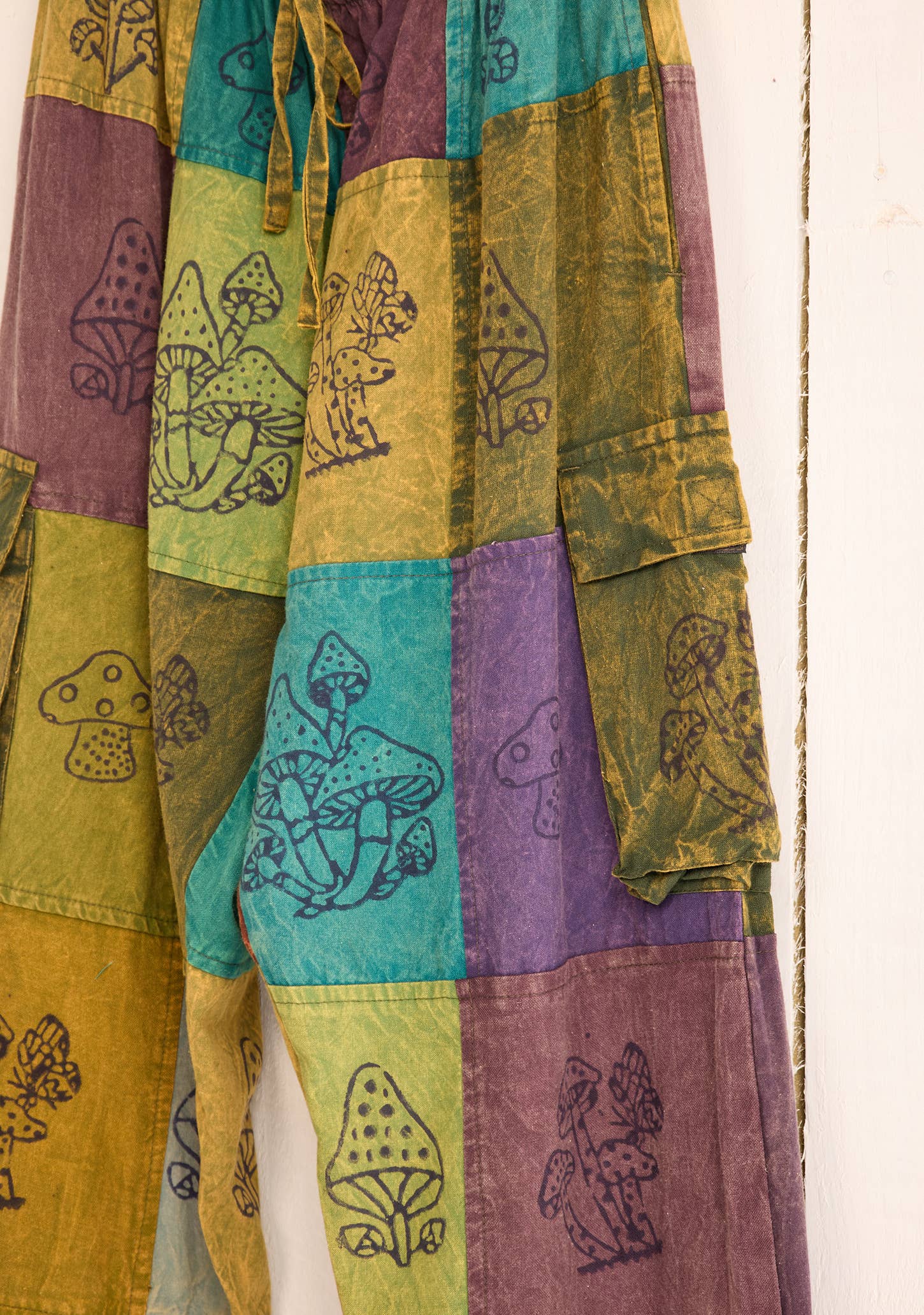 Namaste - Vendita all'ingrosso Pantalone - Donna - Pantaloni cargo patchwork a forma di fungo5