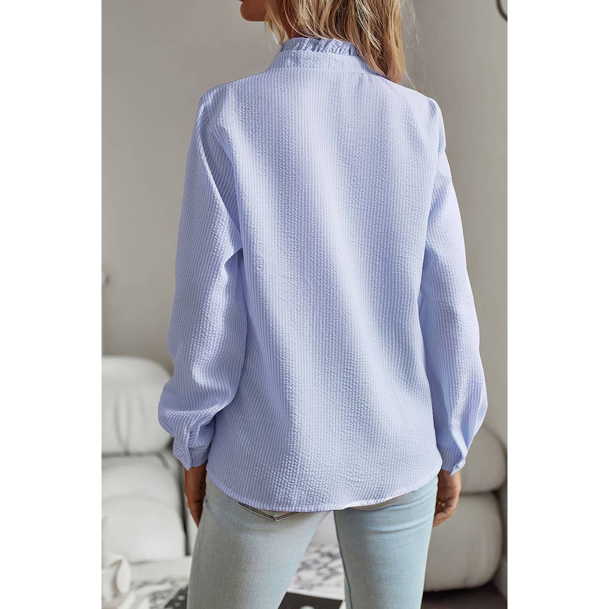 Supreme Fashion - Wholesale Overhemd met knopen - Dames - Frenchy blouse met strepen, ruches en knopen vooraan11