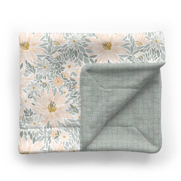 Couverture Minky pour enfants | Mosiac Floral pour la vente par Audrey & Bear