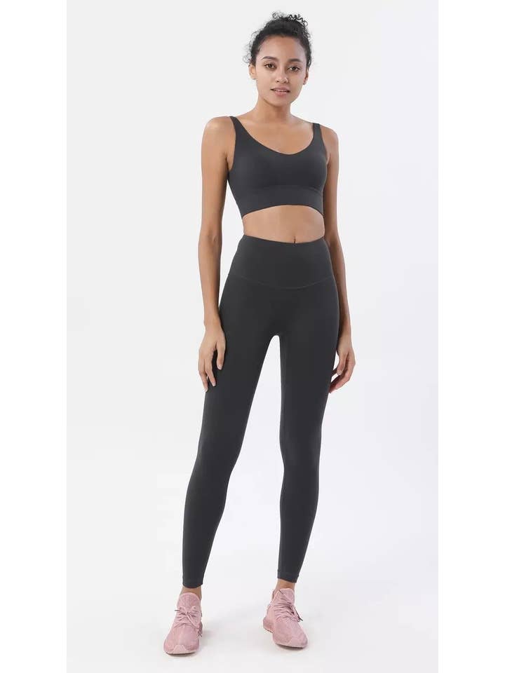 Belsize Activewear – wholesale Athletic/lounge leggings – Women's – Zero Feel Black Leggings4