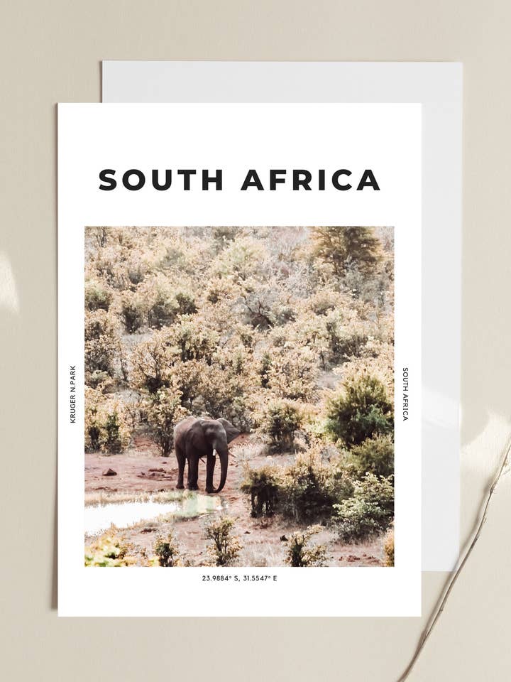 Impresión «Bienvenido a la selva» de Sudáfrica para venta al por mayor de The Travel Edit