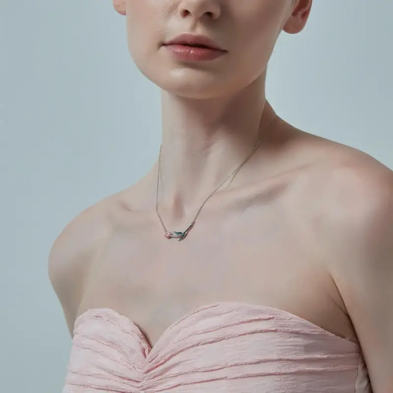 Perimade & Co. LLC – wholesale Hänge-/berlockhalsband – Horisontellt tulpan halsband i 925 Sterling Silver2