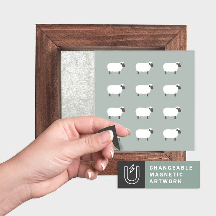 Insert de Décor Magnétique Saisonnier pour Panneau Interchangeable (Mini) : Grille de Moutons | Printemps | Panneau Magnétique Vendu Séparément pour la vente par Simpler Seasons Decor