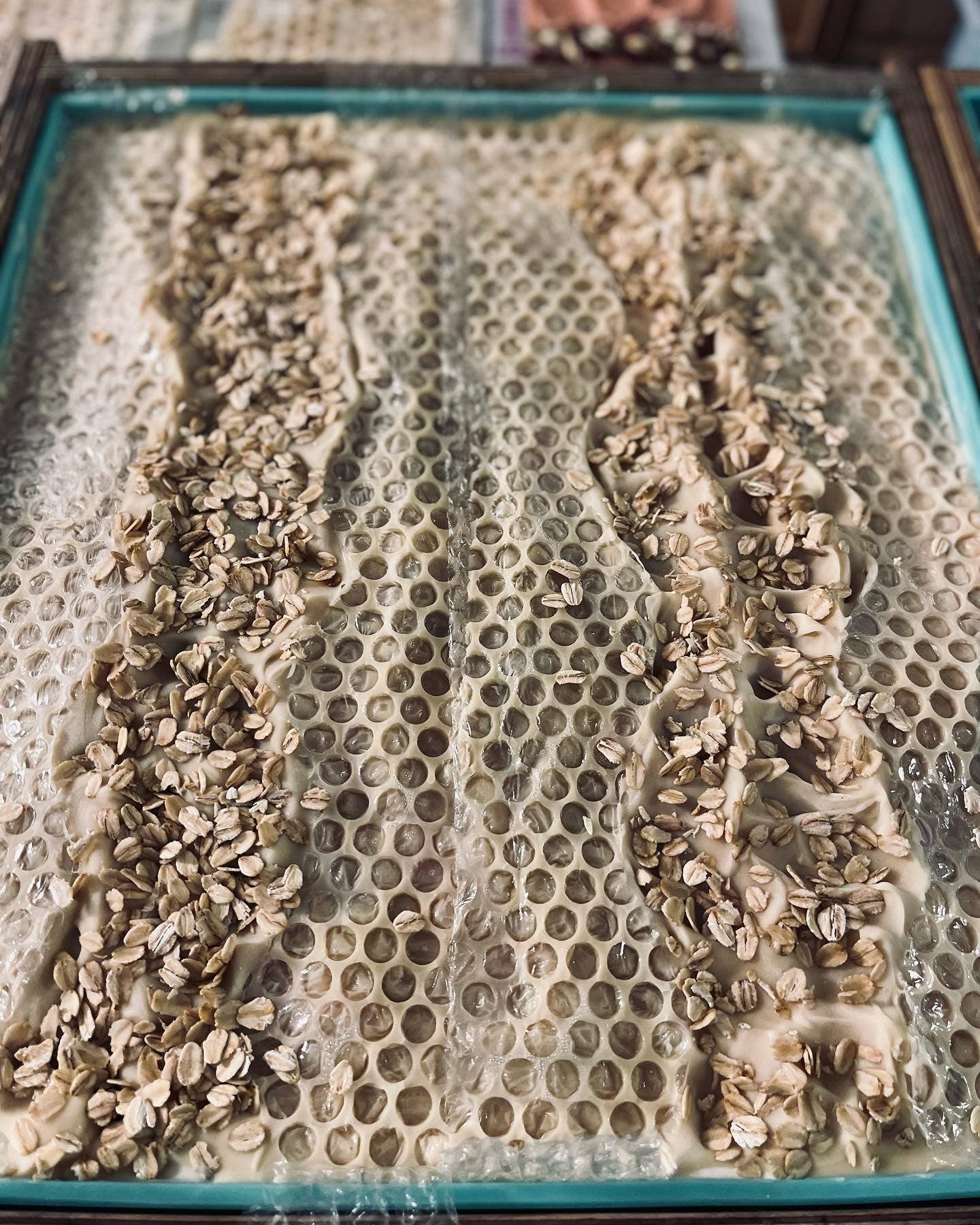 Feel Good Market - Wholesale Bar Soap - Hi Honey! Oatmeal & Coconut Milk Soap1