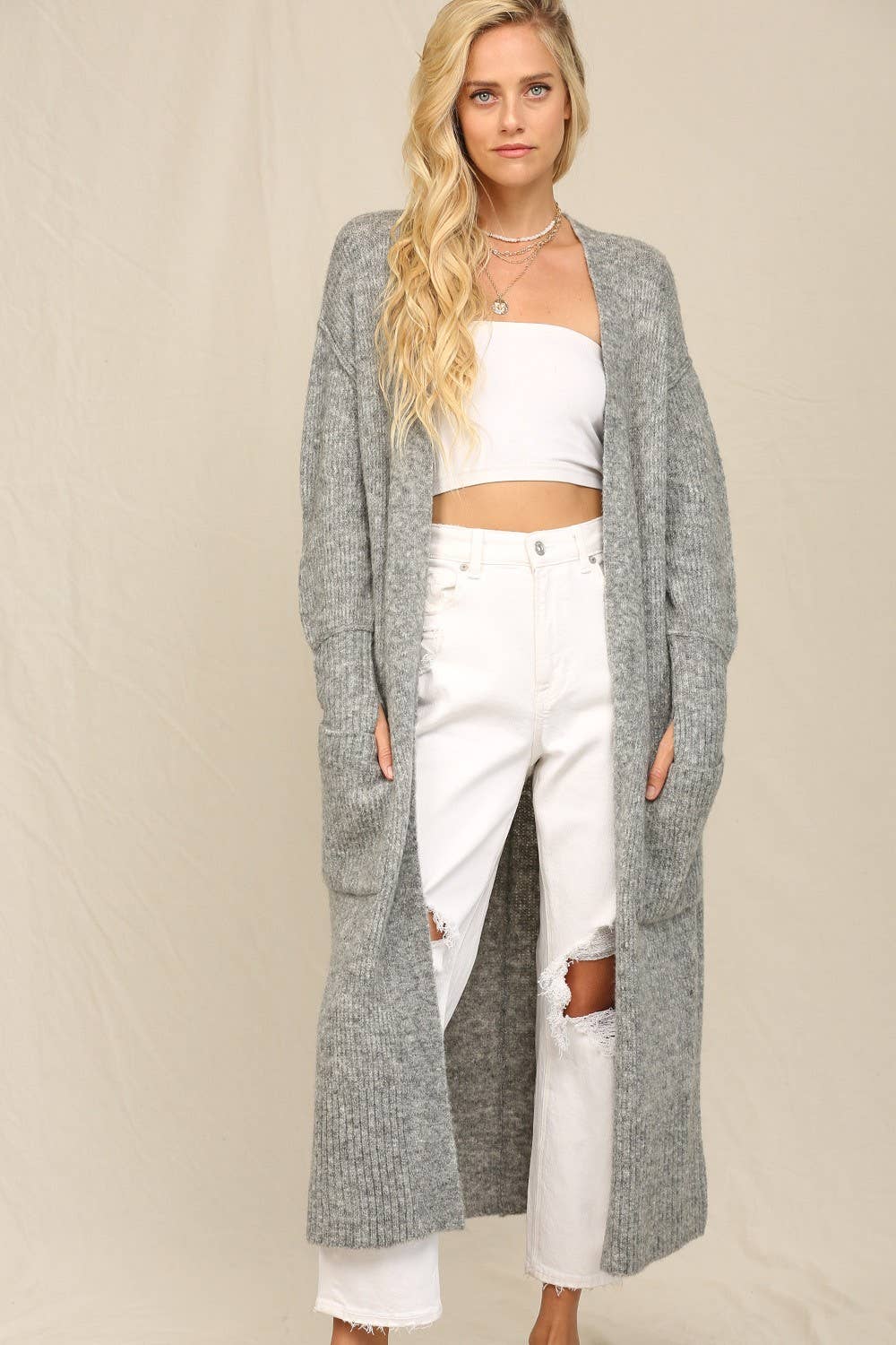 H Gris Le long cardigan avec poches en vente sur Faire3