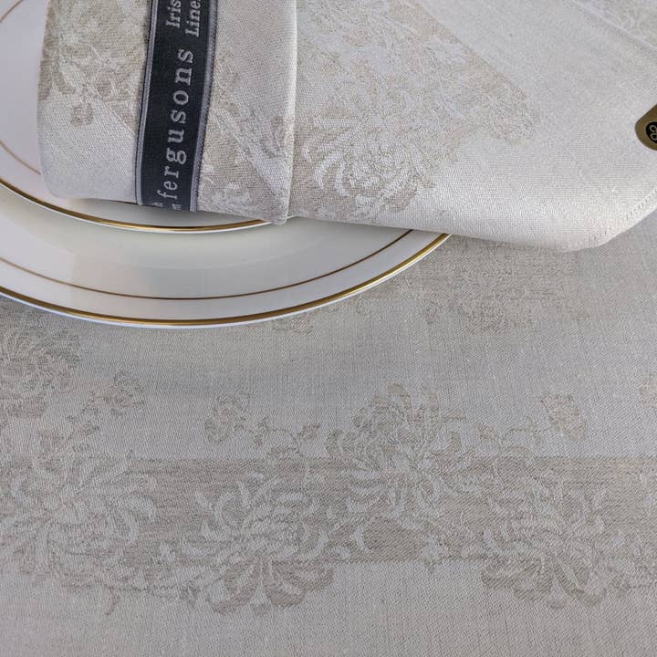 Oyster White Chrysanthemum Damask Napkins for wholesale on Faire1