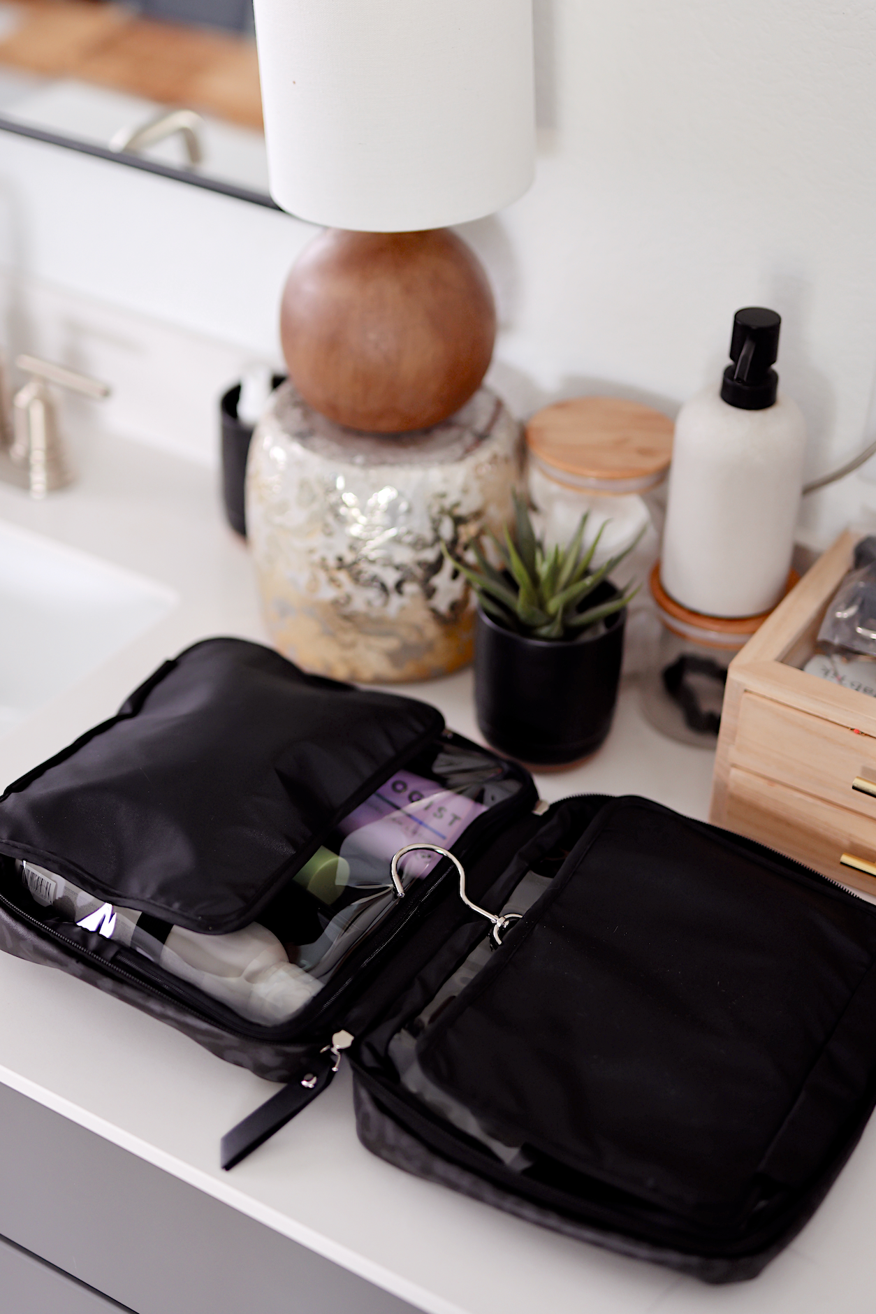 Jadelynn Brooke - Wholesale Purse/Bag Accessory - Women's - Hanging Organizer - Midnight Cheetah5