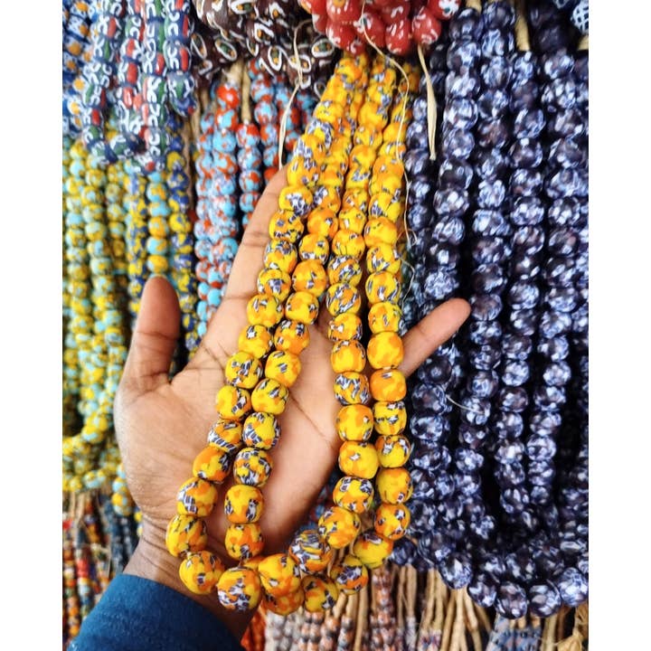 African Craft Collection – Großhandel Perlen – Glasperlen für Schmuckherstellung – Krobo Rundperlen6