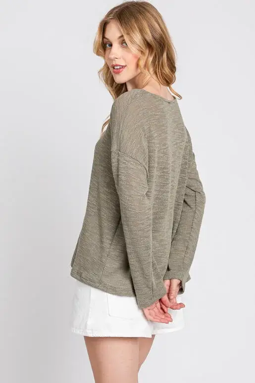 Final Touch - Wholesale Knit Top - Women's - V-Neck Knit Long Sleeve Top - T3104413