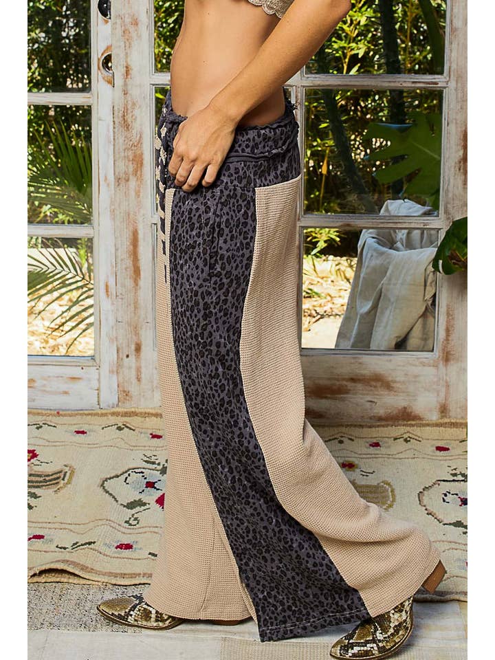 Pol Clothing - Wholesale Pants - Women's - Animal print contrast thermal straight fit knit pants11