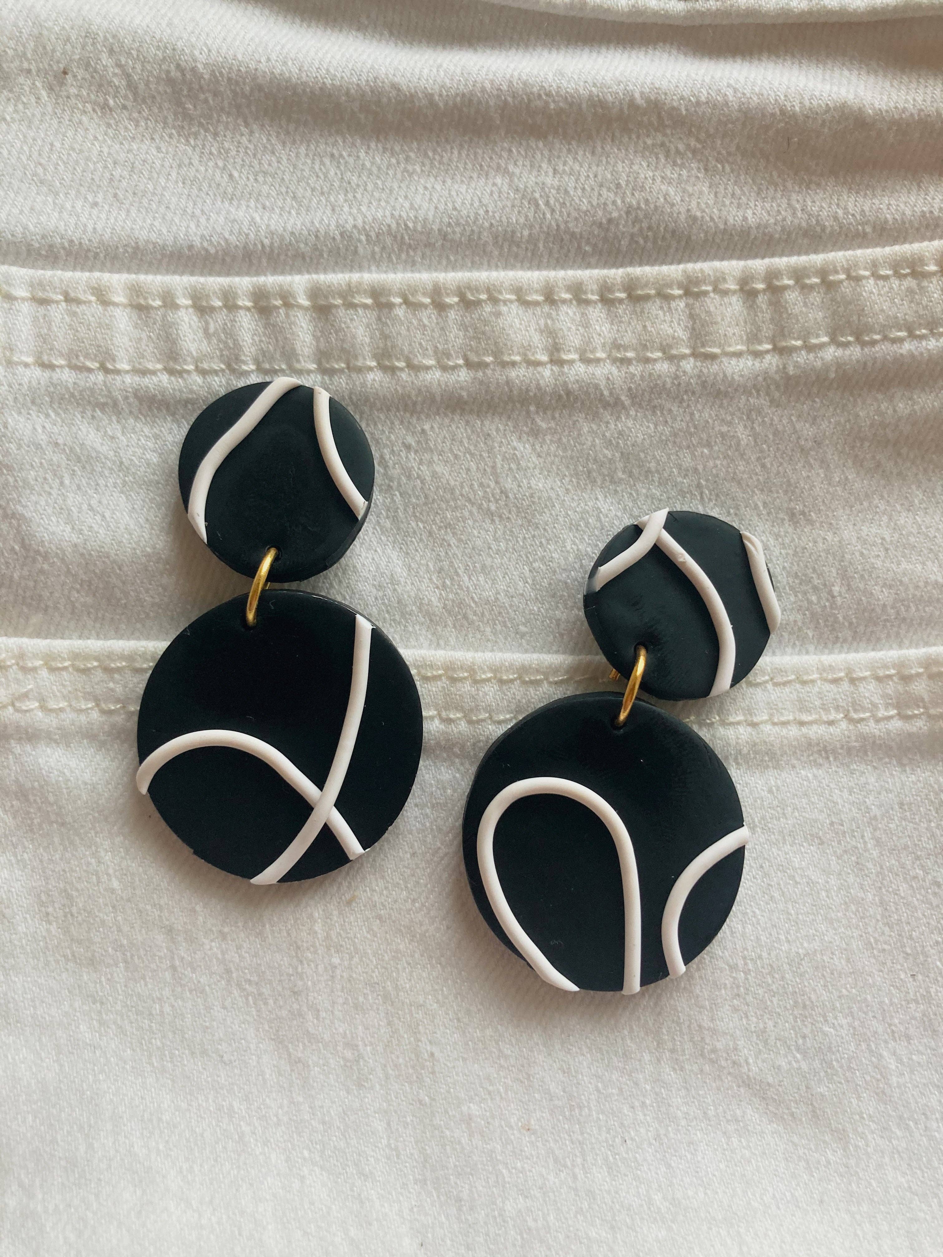 gold The Monochrome for wholesale on Faire2