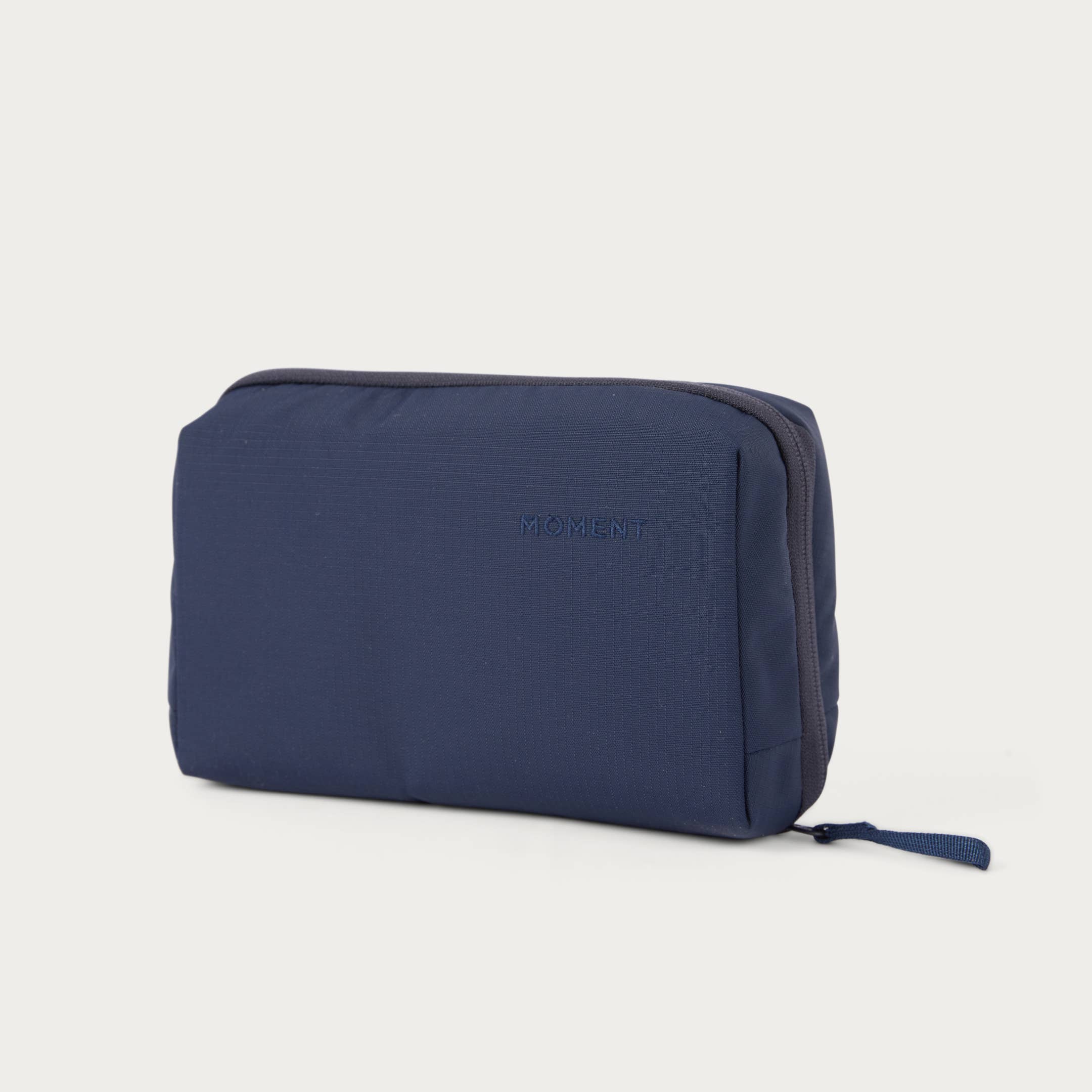 Moment - Wholesale Pouch - Unisex - Moment Everything Tech Organizer8