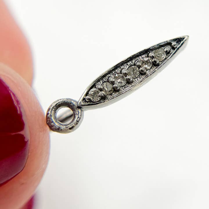 Tresor Jewelry Inc. - Venta al por mayor Pendientes de botón/aretes de poste - DC501. Alambre de Oreja de Plata de Ley con Diamante4