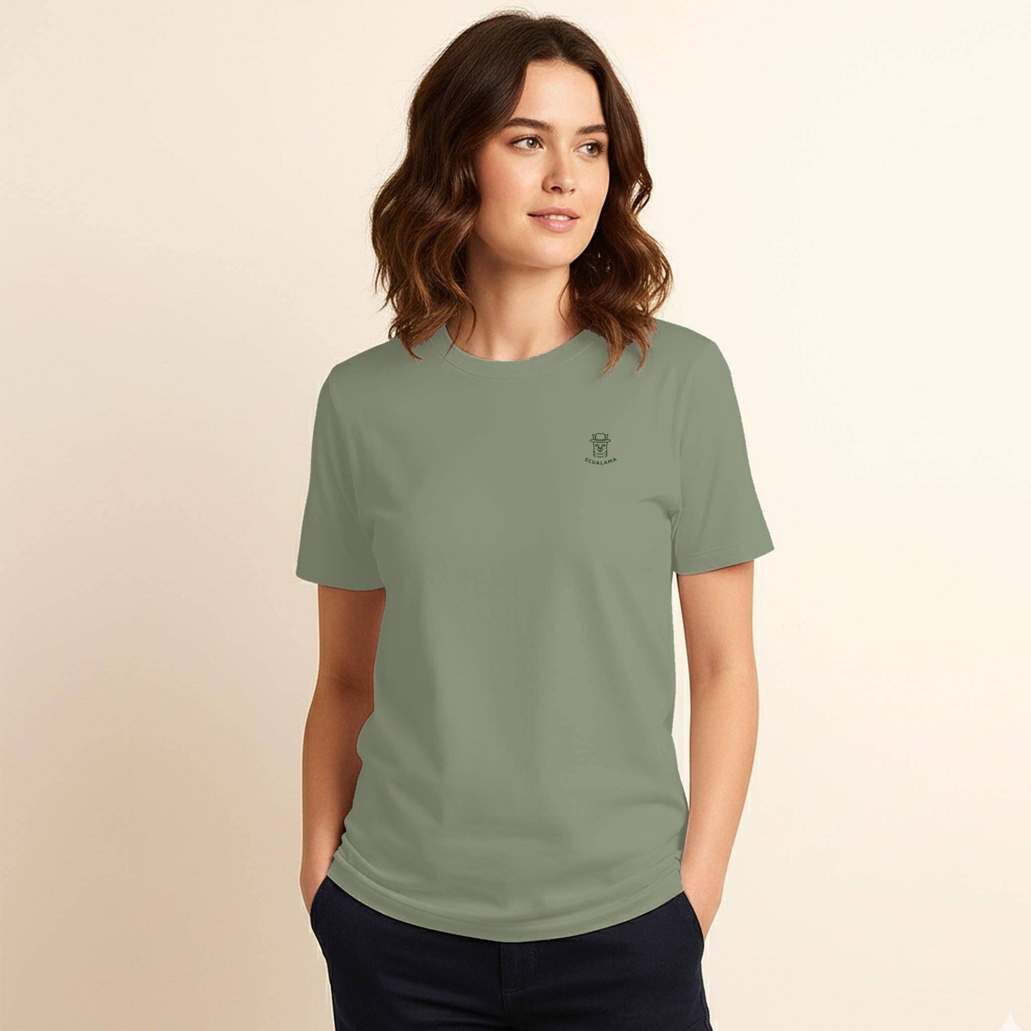 ECUALAMA - Vente T-shirt – unisexe - ECUALAMA T-shirt unisexe premium 100 % coton biologique - Mélange de coton doux, Commerce équitable - PARAMO VERT (logo vert sauge)2