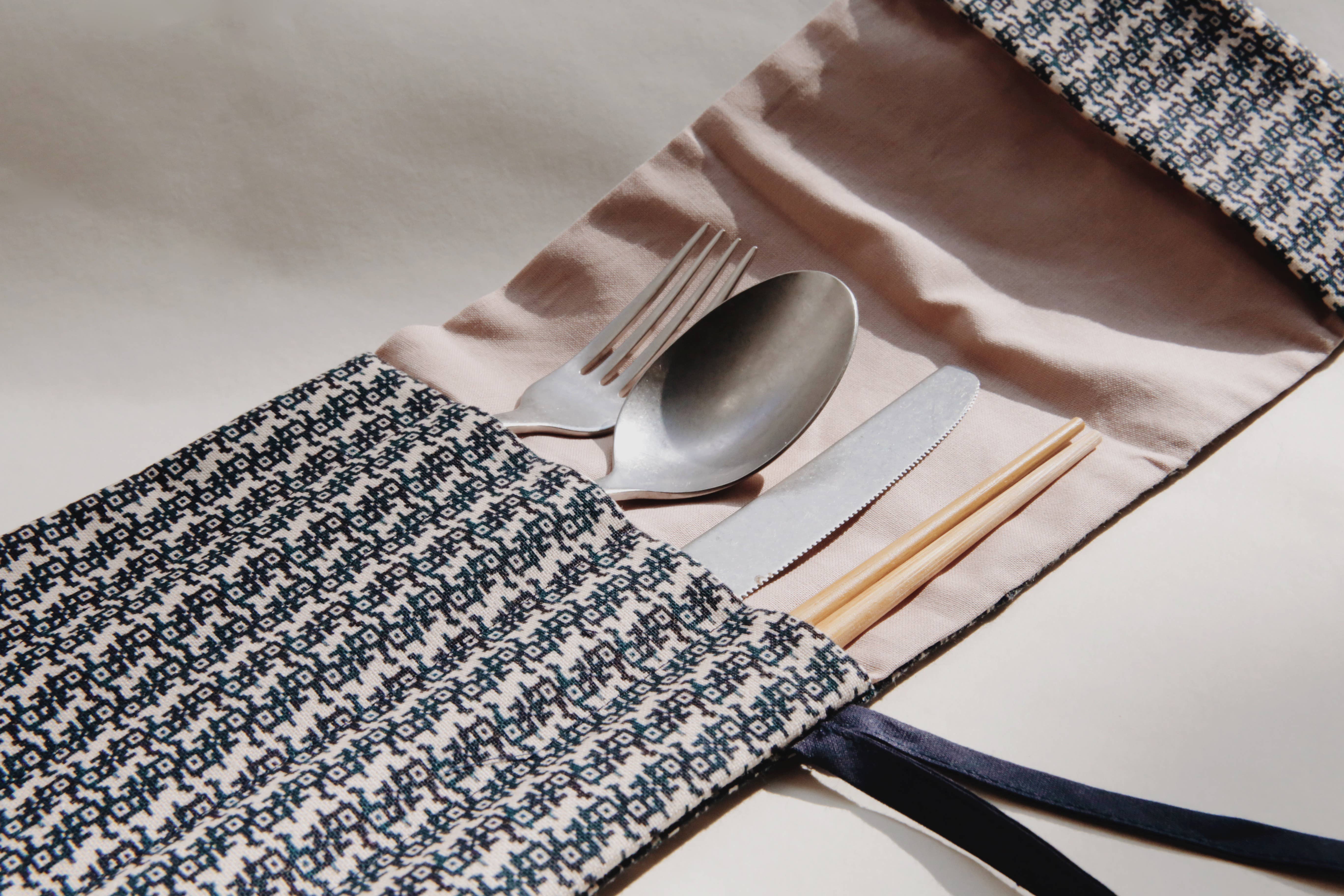 Nyra Design - Wholesale Pouch - Women's - Fio Utensil Wrap 035