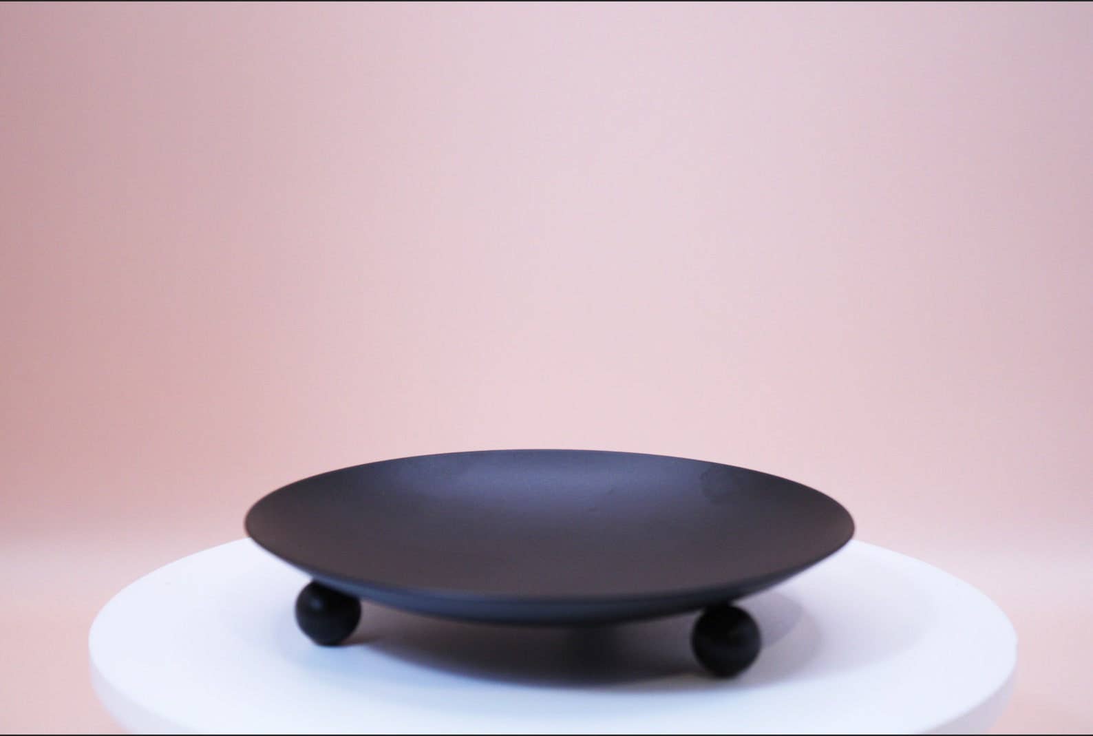 Val Viola Candles - Wholesale Candle Holder - Black Iron Candle Tray – 4” Round | Minimalist Decor3