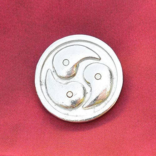 William Sturt Fine Pewter - Vendita all'ingrosso Fermacravatta - Uomo - Fermacravatta triscele BDSM, fermacravatta, realizzato a mano da William2