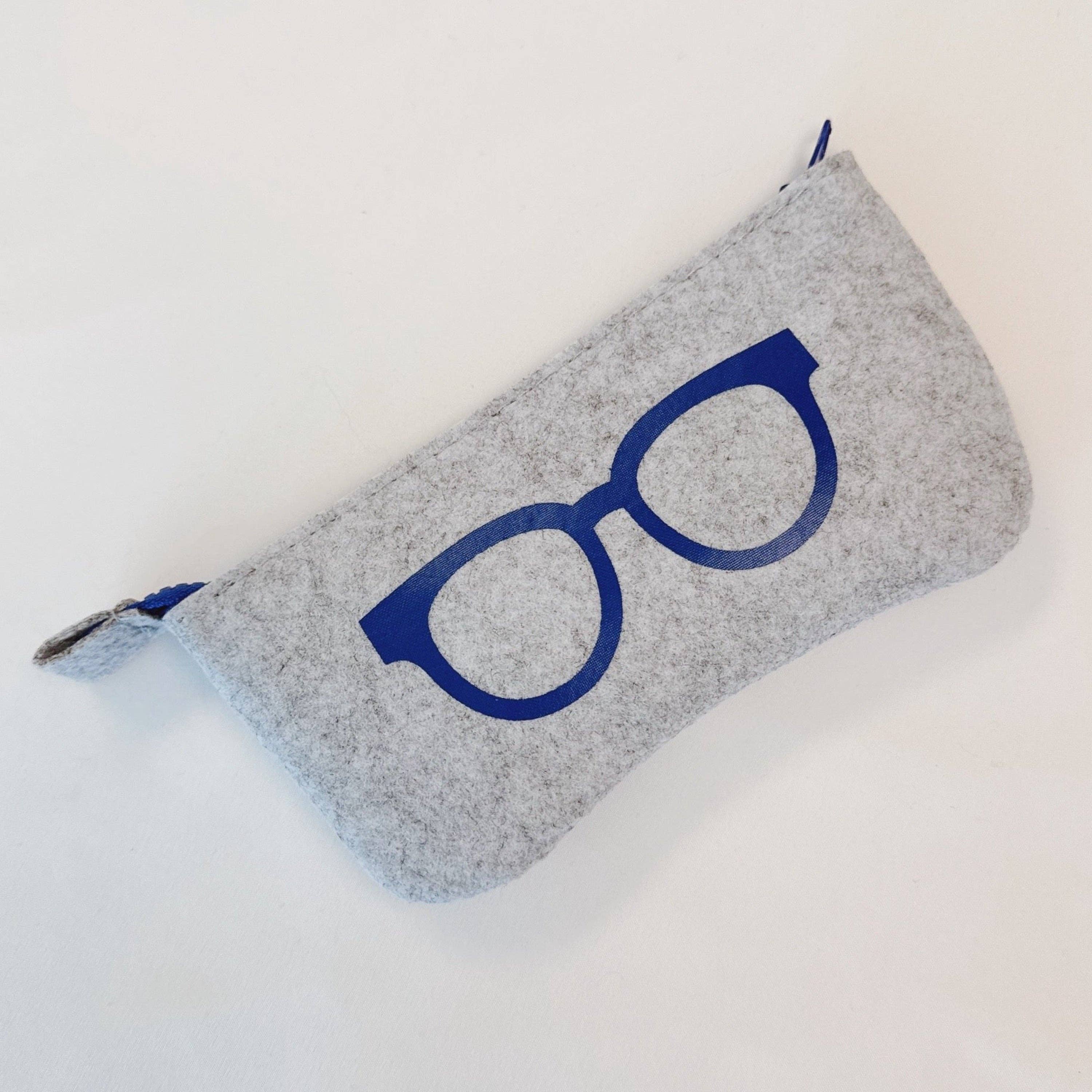 Ellison+Young - Wholesale Eyeglasses - Women's - My Favorite Glass Case2