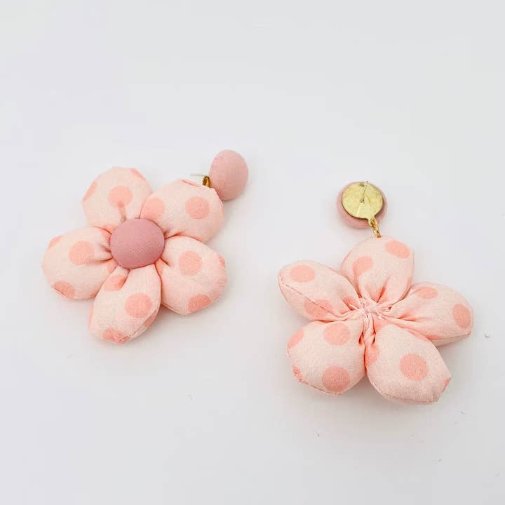 Mio Queena - Wholesale Dangle earrings - Fabric Flower Fashion Post Earrings4