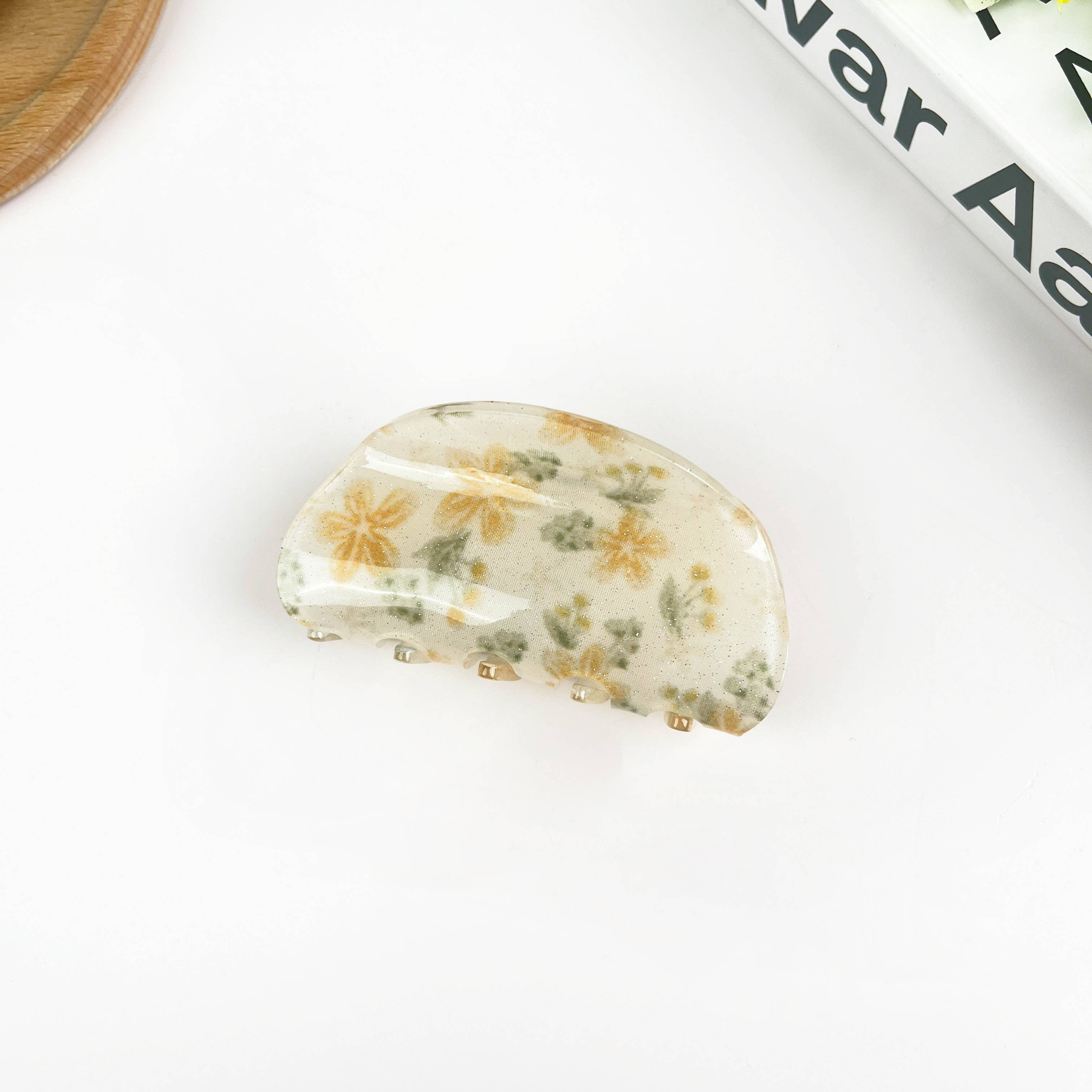 TheDivaSoap - Wholesale Hair Clip - Women's - Small Flower Semicircle Hair Clip0