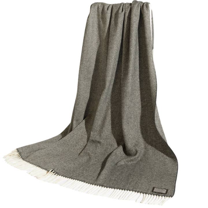 Plaid en cachemire et laine d'agneau Foxford Belleek pour la vente par FOXFORD