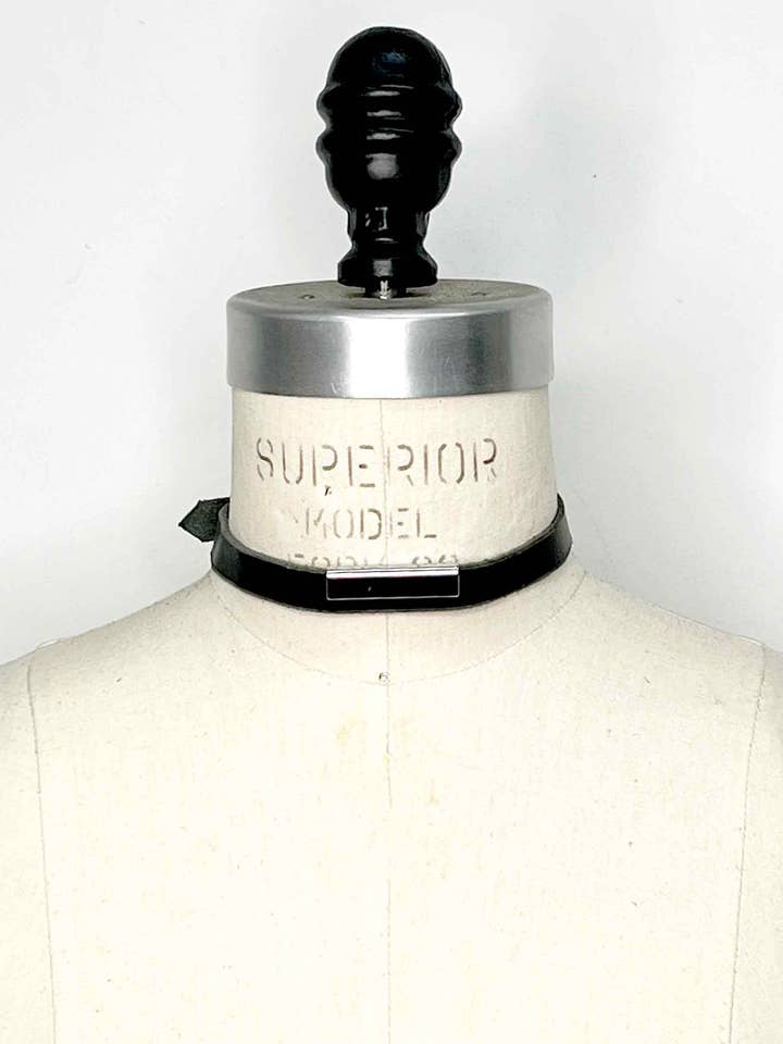 Lispeth Metal Bar Leather Choker for wholesale by Love Lorn Lingerie