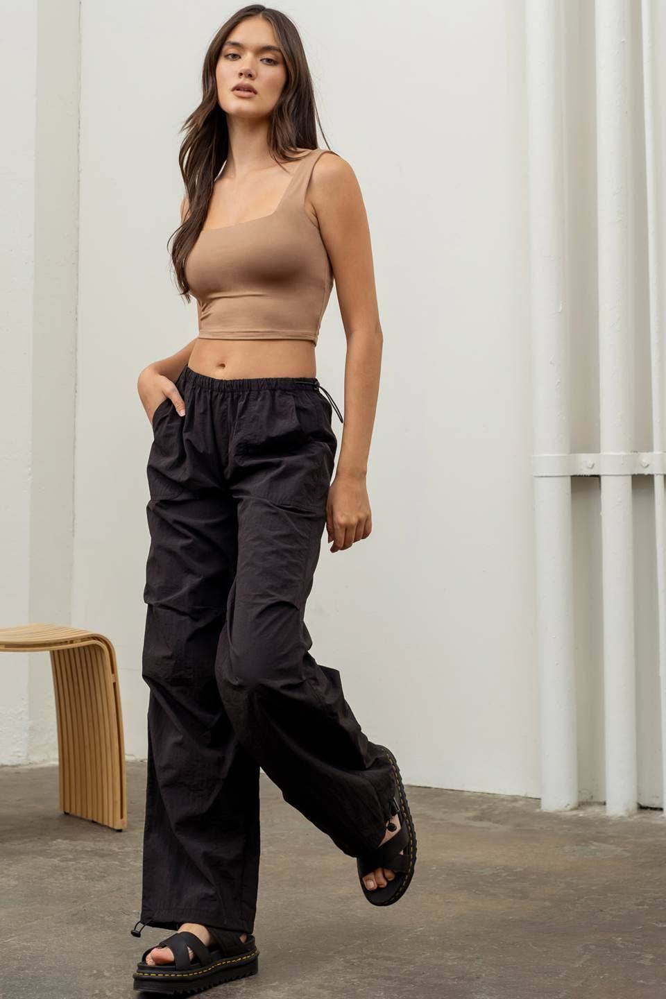 The Workshop Studio - Wholesale Pants - Women's - DRAWSTRING PARACHUTE PANTS2