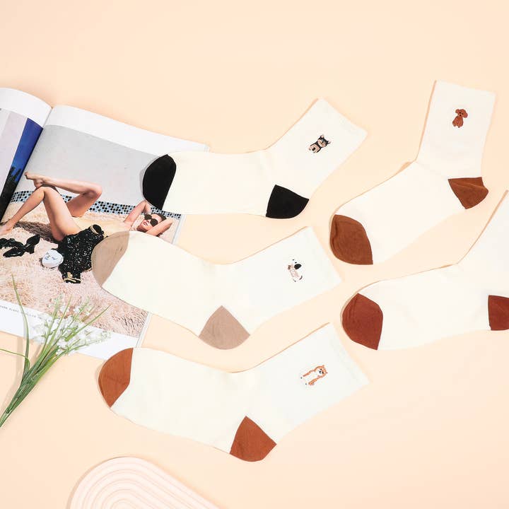 Pair of socks, with dogs for wholesale by INES DELAURE