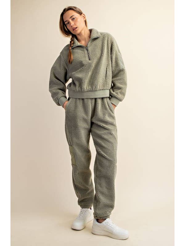 Sunday Morning - Wholesale Lounge Sweatpants/Joggers - Women's - P236337 RELAXED FIT MICRO SHERPA CARGO SWEATPANTS