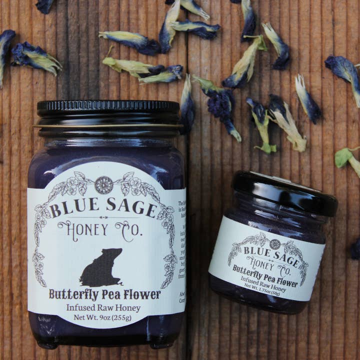 Blue Sage Honey Co. – Großhandel Honig – Roher Honig mit Schmetterlingserbsenblüten, blaue Schmetterlingserbse
